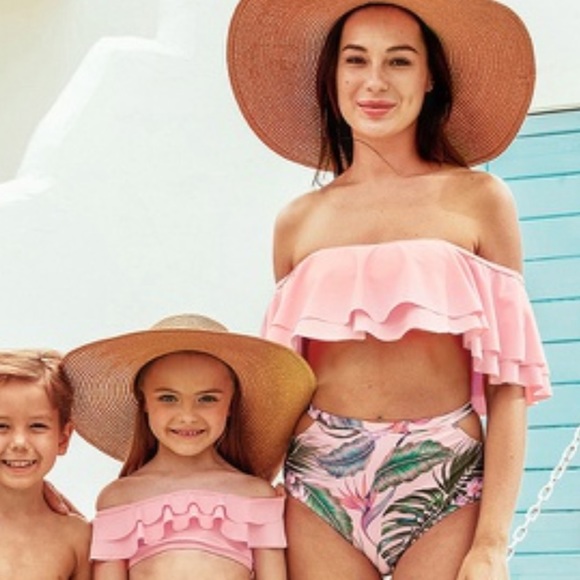 2-PC Pink Floral Bikini NWT - Picture 2 of 7